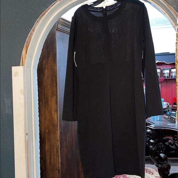 St. John Black & Ivory Colorblock Knit Dress Size 10 – Classic Sheath - Picture 5 of 6